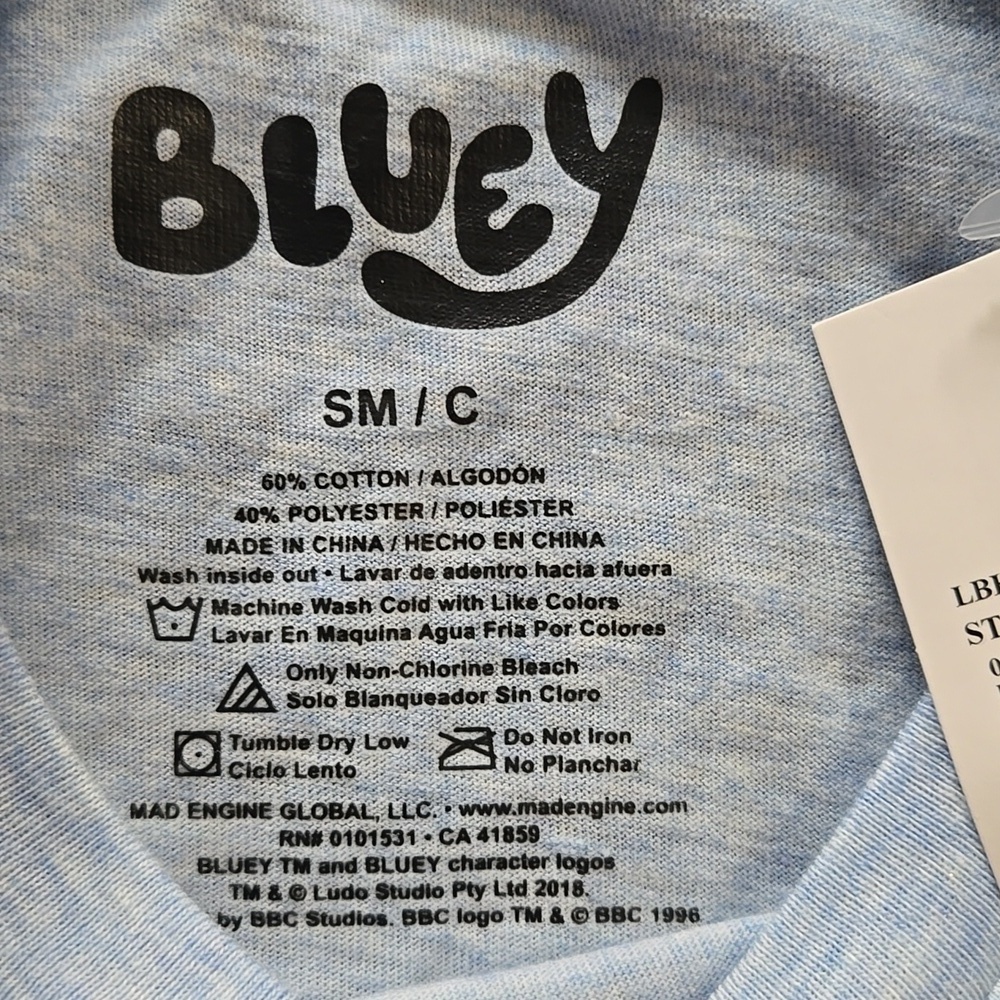 NWT Bluey  Light Blue Heather Short Sleeve Graphic T-Shirt Women's Size Small - Picture 3 of 6